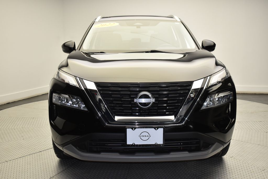 2022 Nissan Rogue SV 2