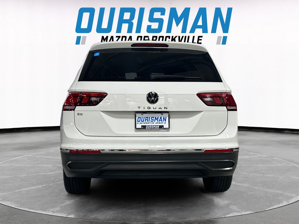2022 Volkswagen Tiguan 2.0T SE photo