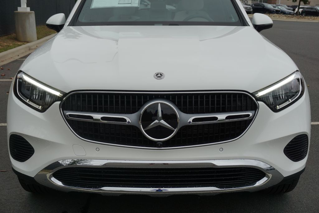 Thumbnail: 2026 Mercedes-Benz GLC - 9