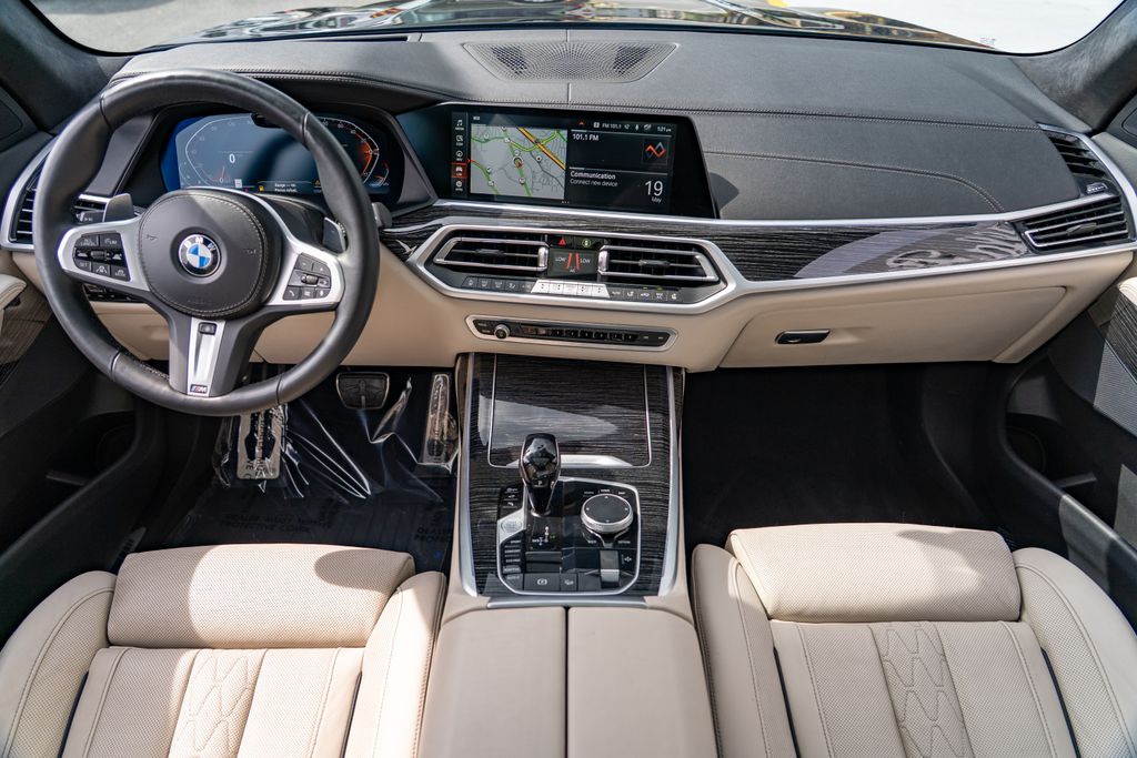 2022 BMW X7 xDrive40i photo