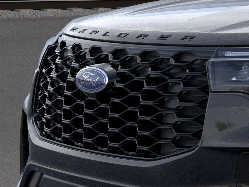 New 2026 Agate Black Metallic Ford ST-Line image 17