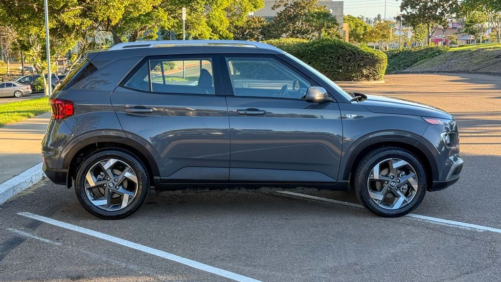 Used 2024 Hyundai Venue SEL 4D Sport Utility