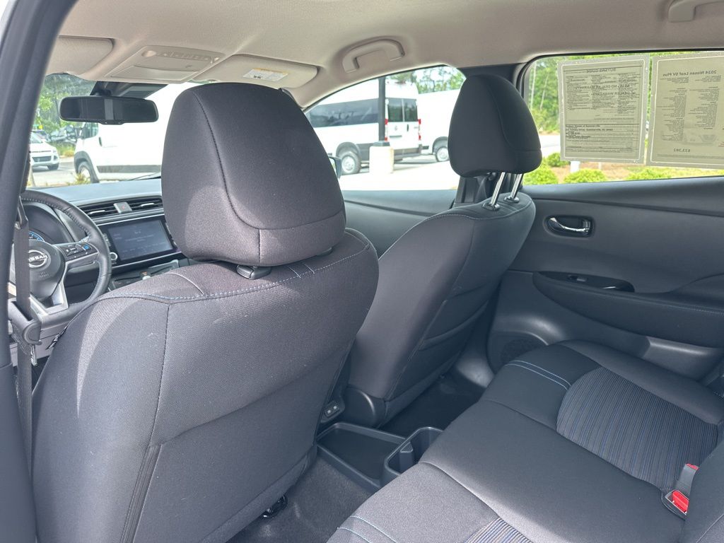2024 Super Black/Pearl White Nissan LEAF SV Plus FWD Hatchback