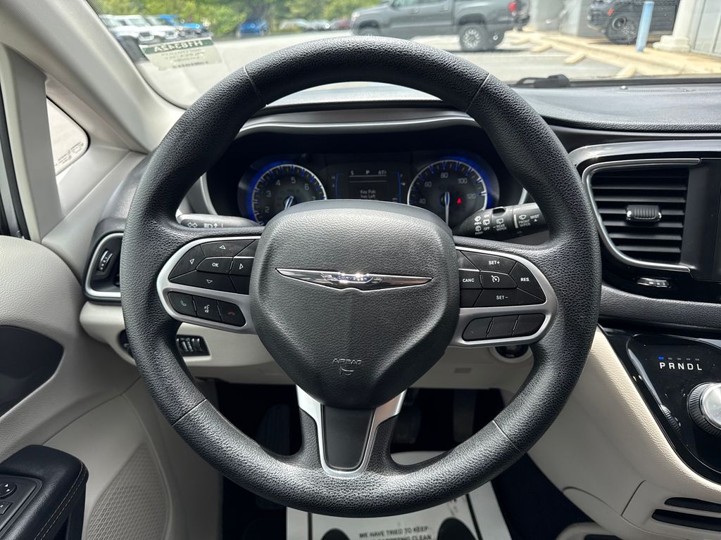 used 2020 Chrysler Pacifica car, priced at $15,990
