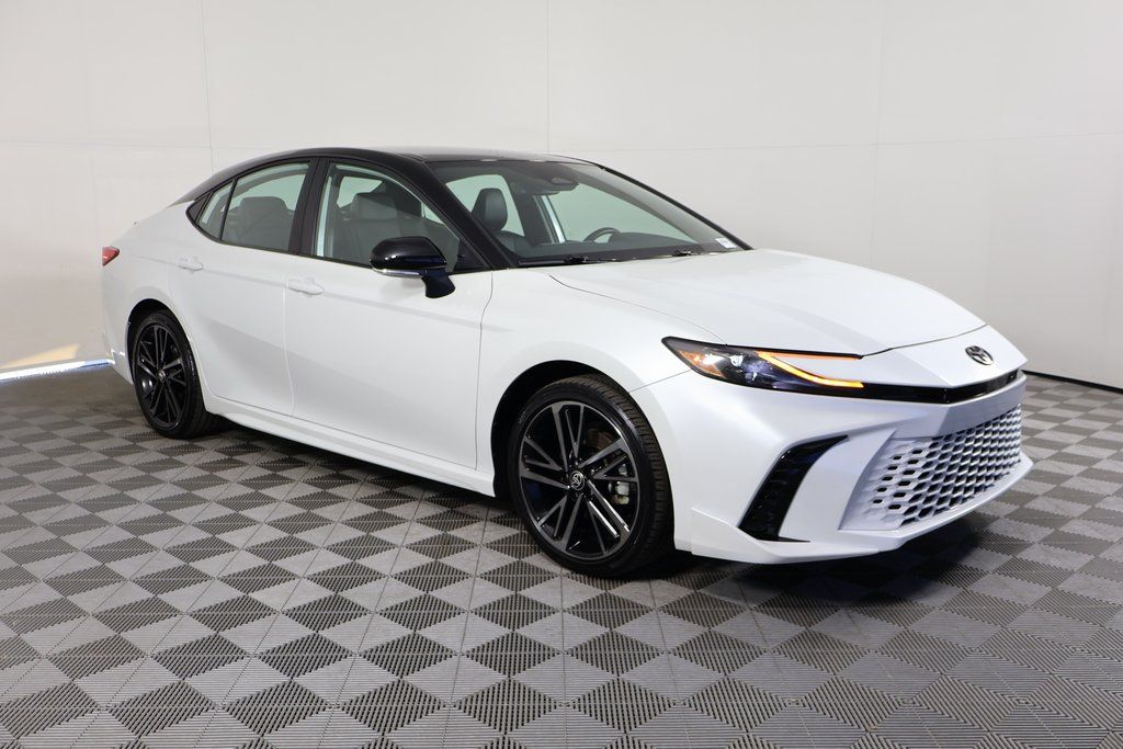 Thumbnail: 2025 Toyota Camry - 3