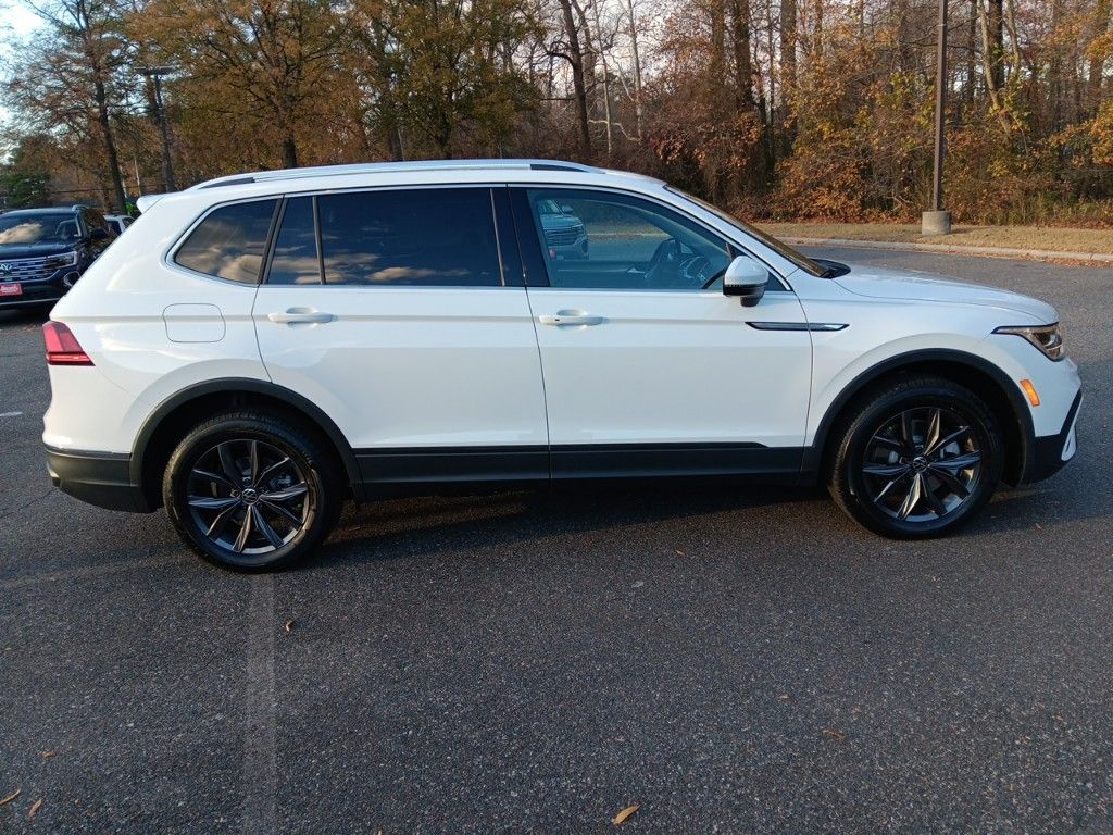 2024 Volkswagen Tiguan 2.0T SE 6