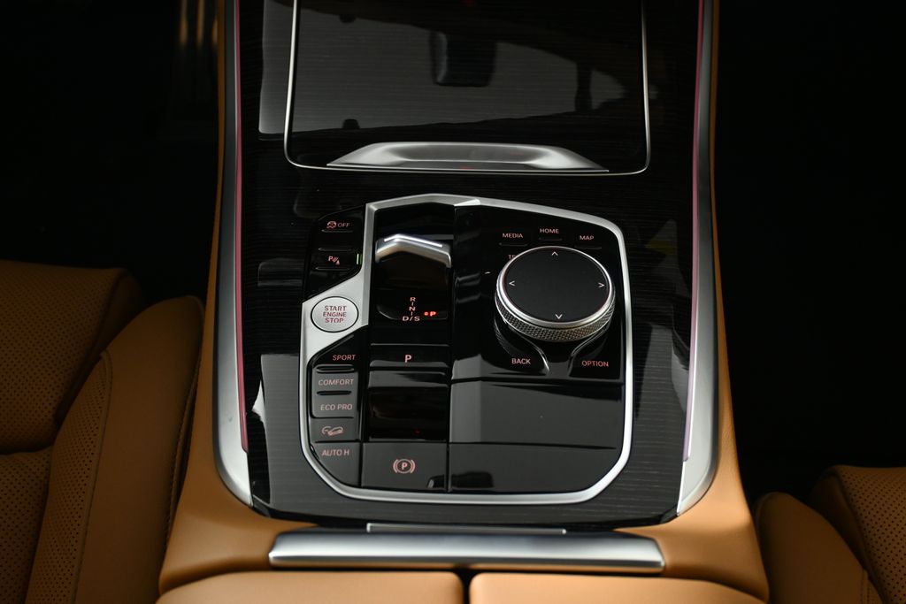 Thumbnail: 2026 BMW X5 - 24