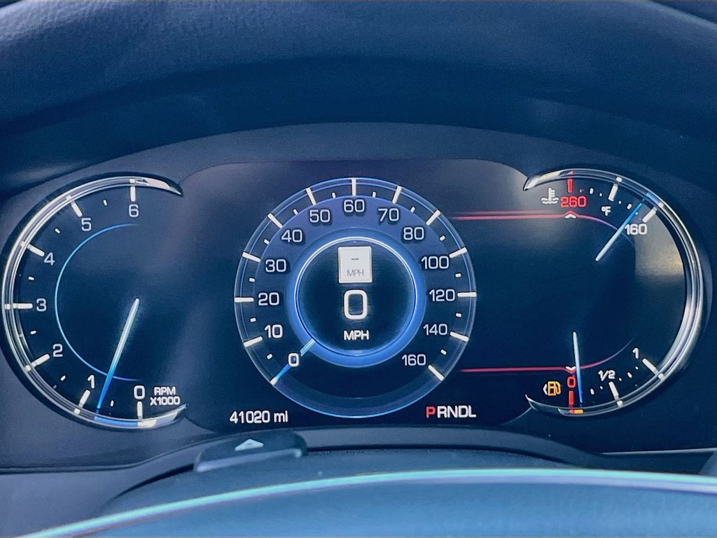 Used 2019 White Cadillac Luxury image 12