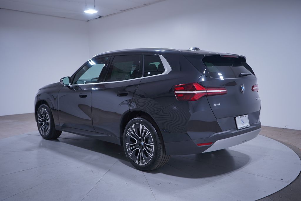 Thumbnail: 2026 BMW X3 - 3