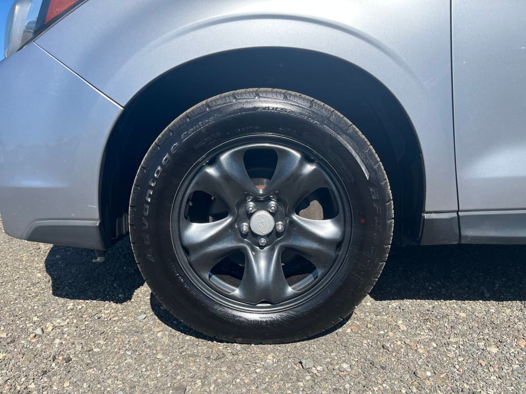 2018 Ice Silver Metallic Subaru Forester 2.5i AWD SUV