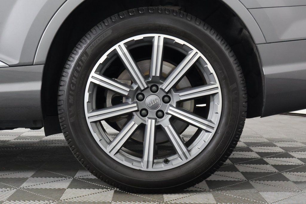 Thumbnail: 2019 Audi Q7 - 17