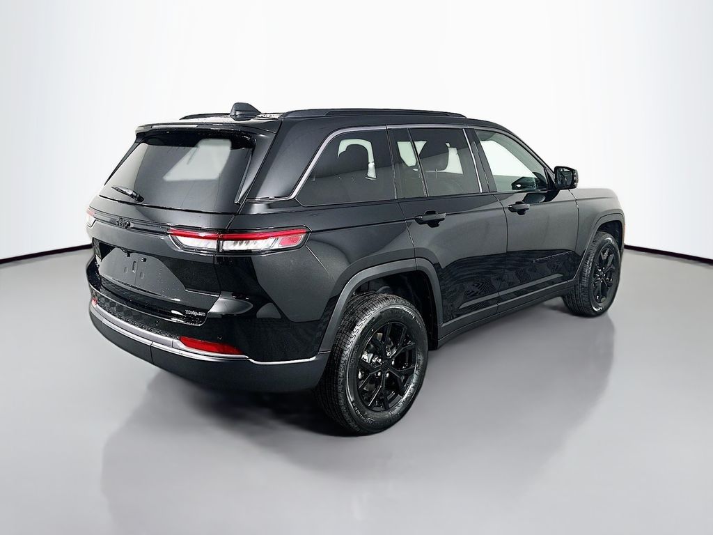 New 2026 Black Jeep Latitude Altitude image 7