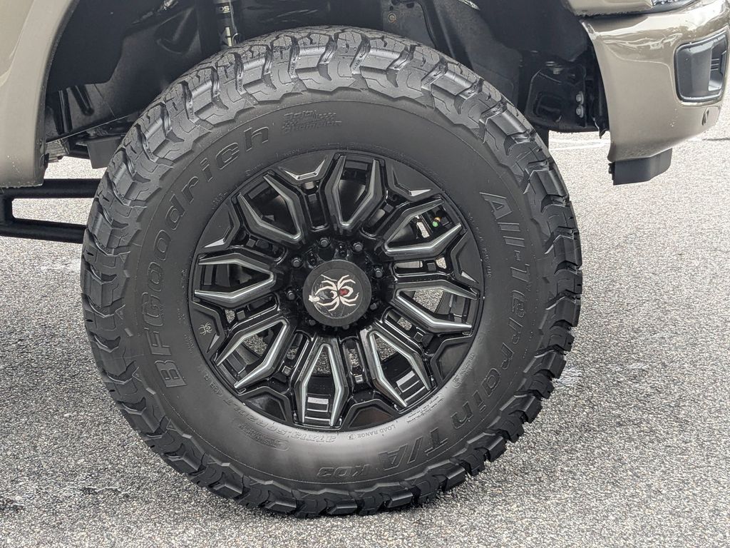 2026 Ford F-250 Super Duty Black Widow