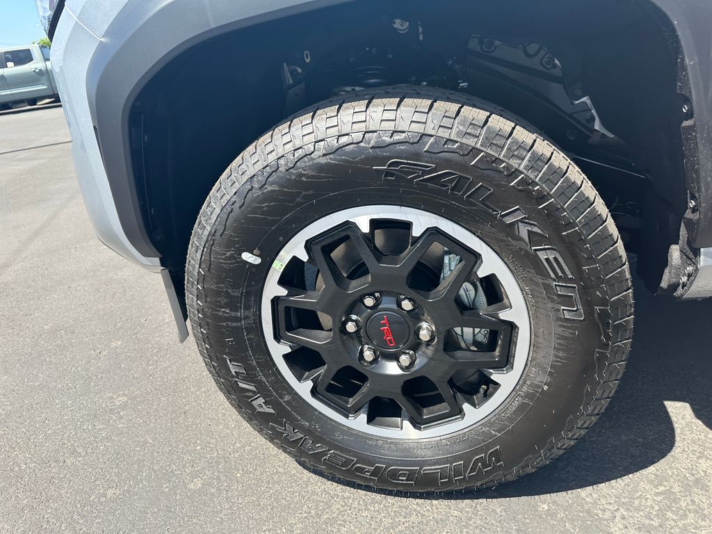 2025 Toyota Tacoma Hybrid TRD Off Road