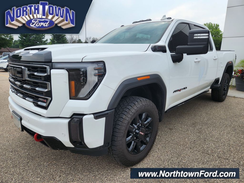 2024 GMC Sierra 3500HD AT4 Crew Cab 4WD