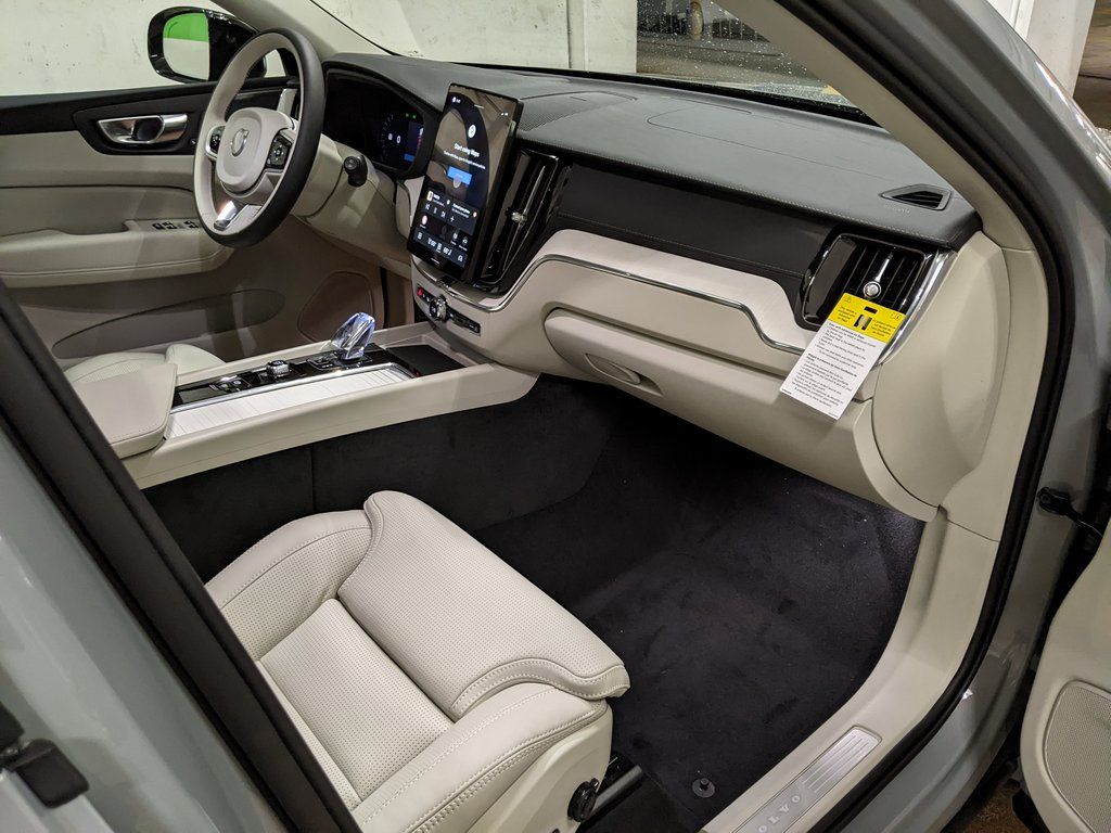2026 Volvo XC60 Ultra - Photo 22