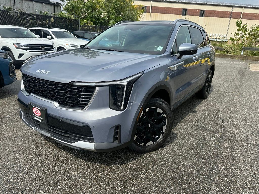 Silver 2024 Kia Sorento SUV / Crossover All-Wheel Drive 8-Speed Automatic