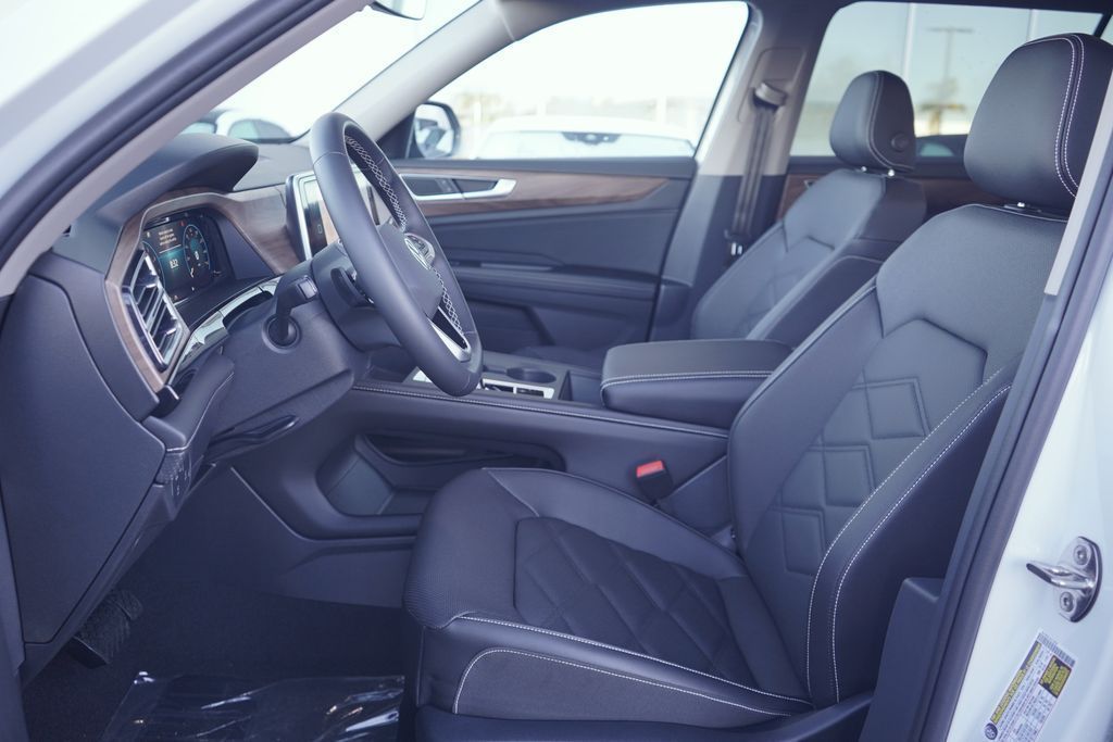 Thumbnail: 2026 Volkswagen Atlas - 6