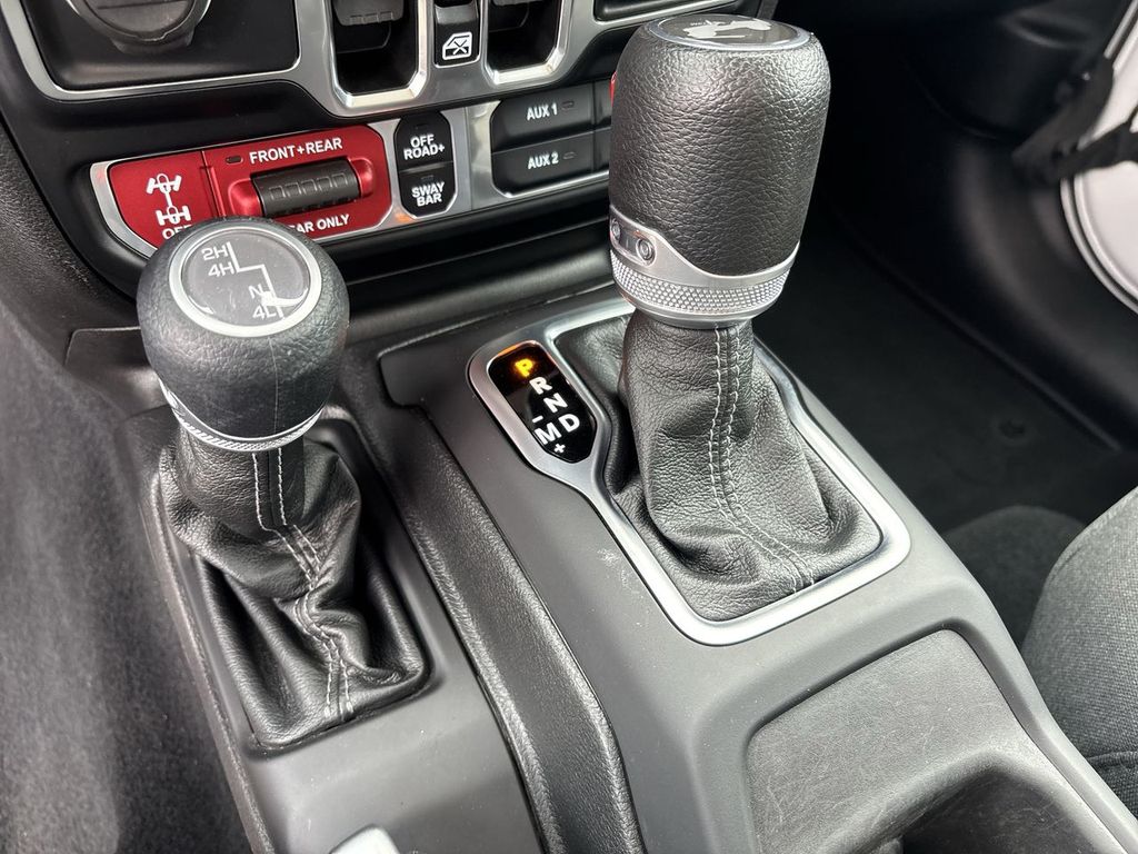 Used 2024 Jeep Wrangler SUV