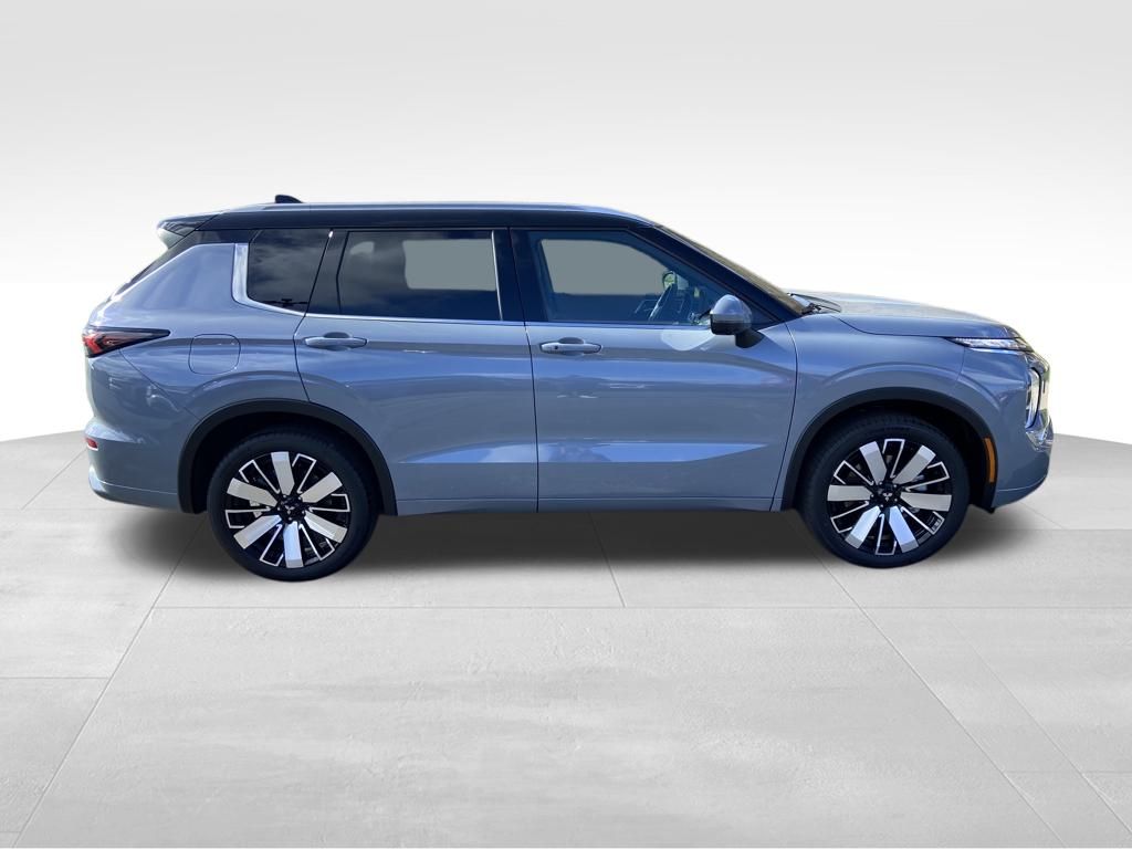 2026 Mitsubishi Outlander SEL - 8