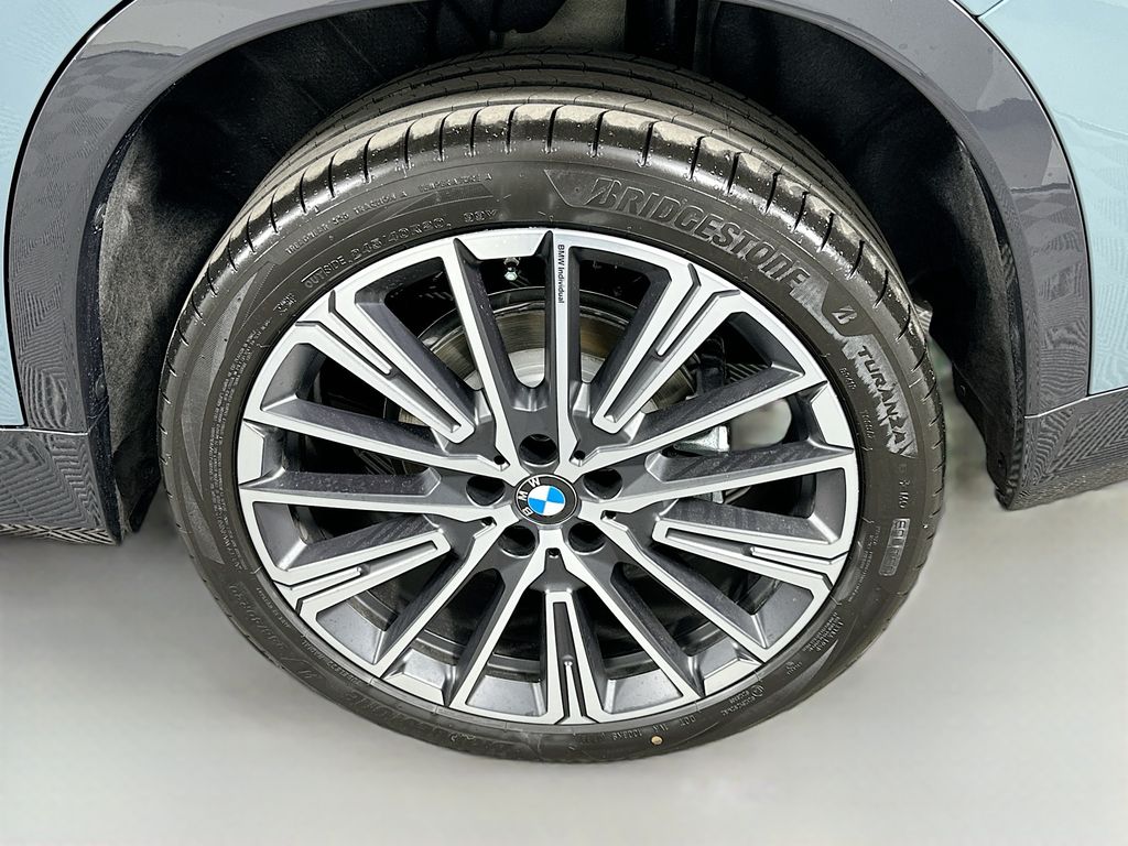 Thumbnail: 2026 BMW X1 - 23