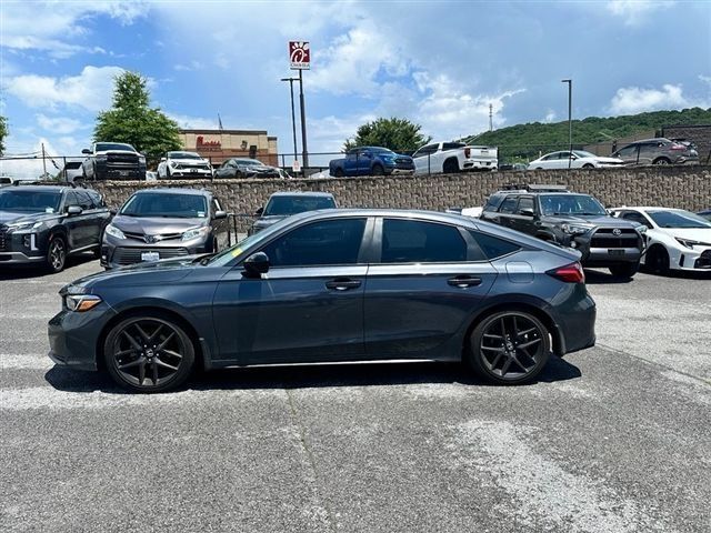 View vehicle photo 3