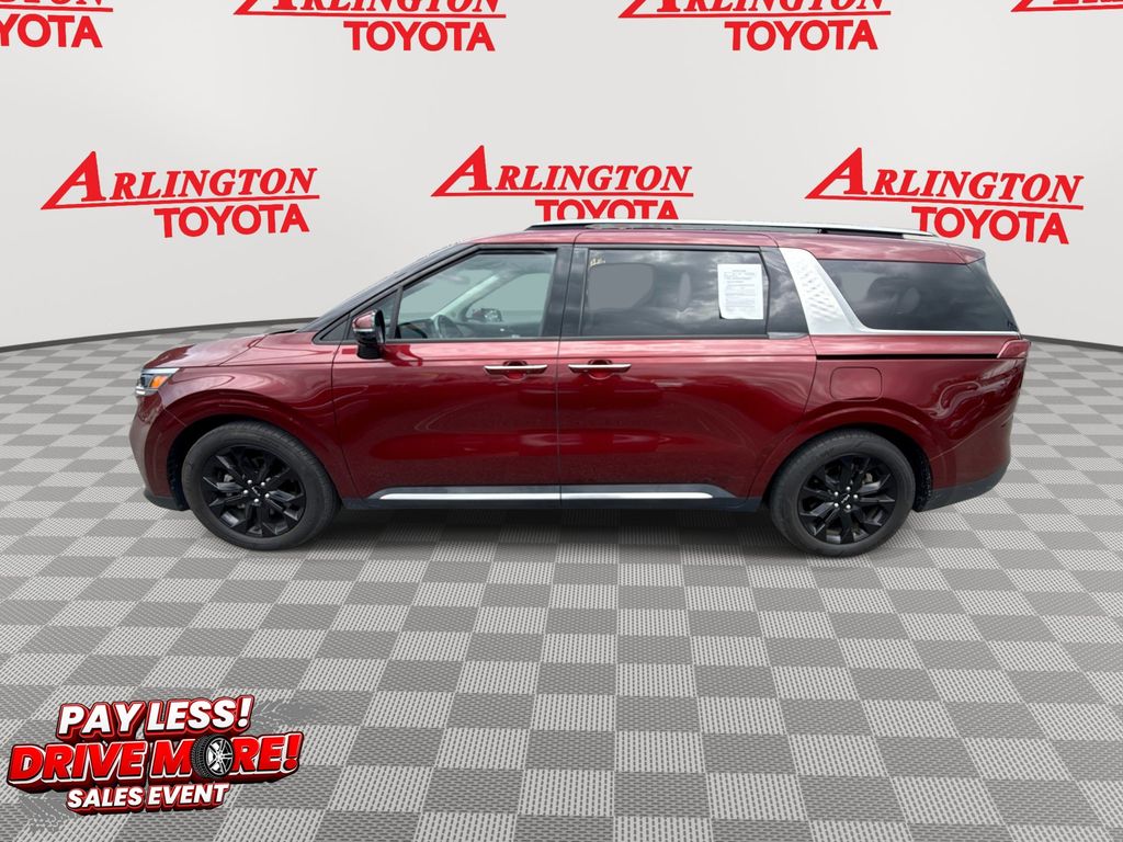 Used 2024 Kia Carnival Van