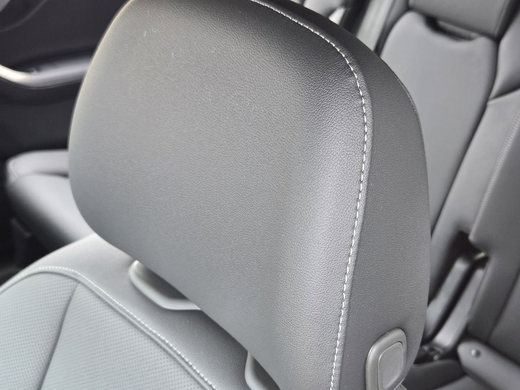 new 2026 Audi Q7 car, priced at $78,295