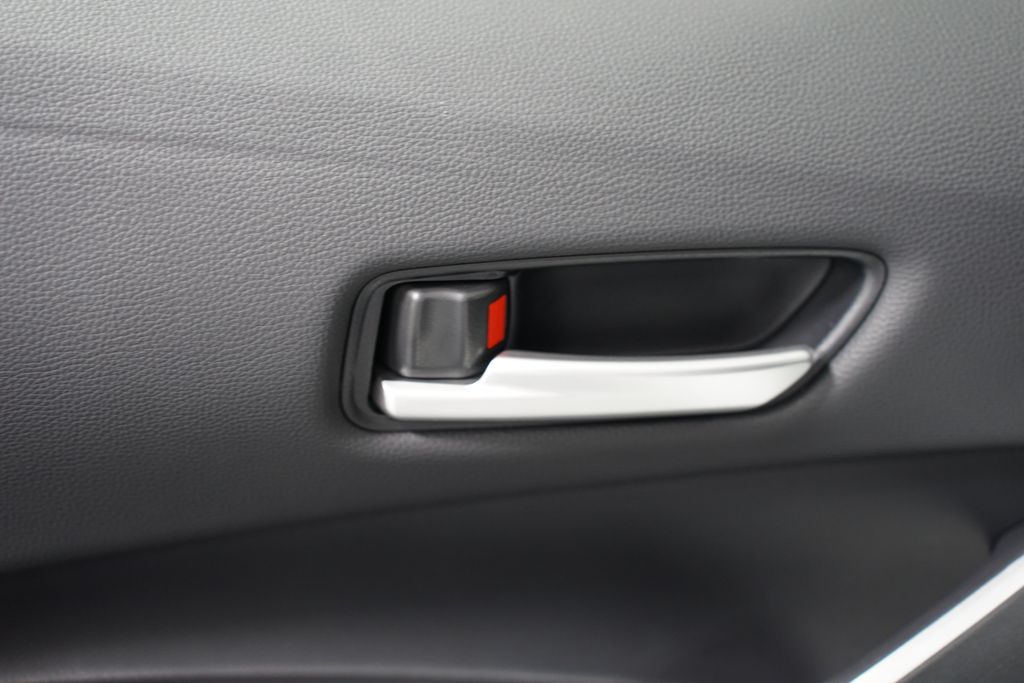 2025 Toyota Corolla SE 31