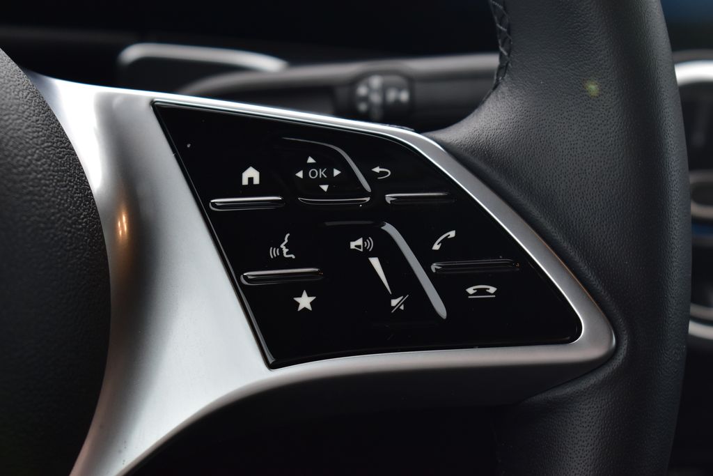 Thumbnail: 2025 Mercedes-Benz GLB - 18