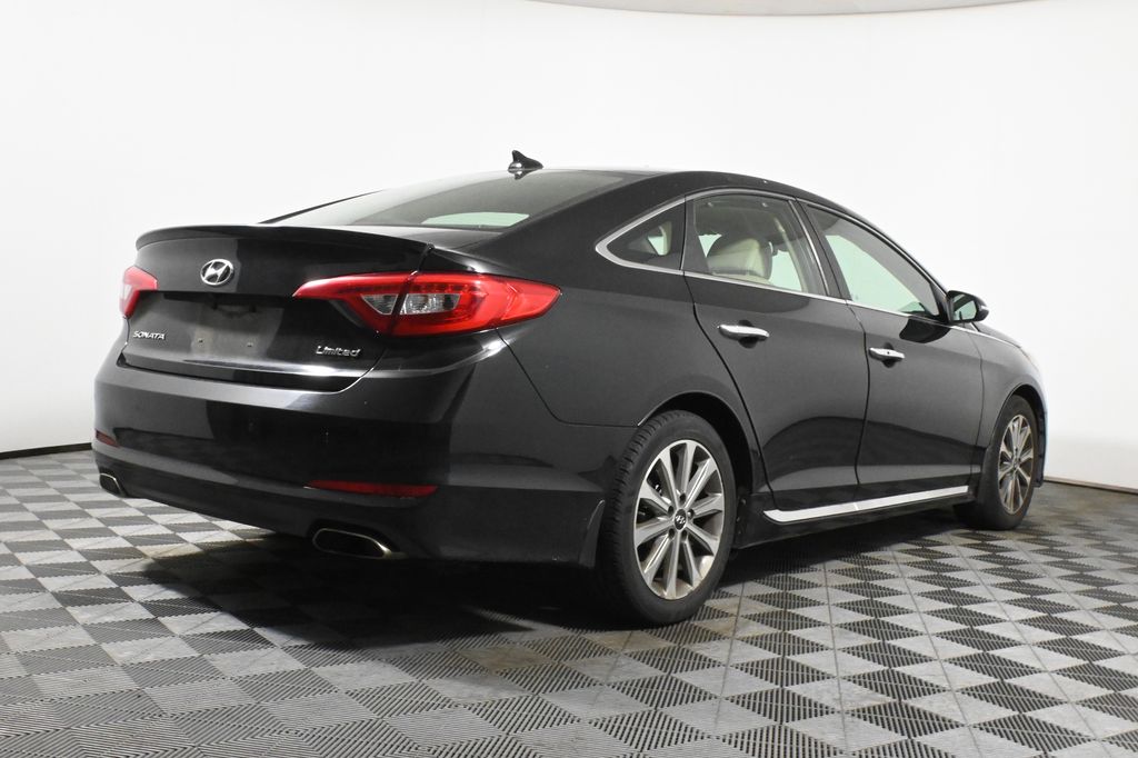 Thumbnail: 2017 Hyundai Sonata - 7