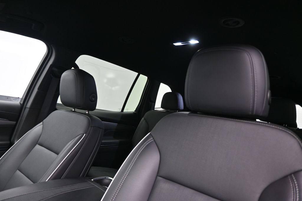 Used 2025 Buick Enclave SUV