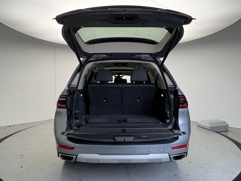 Thumbnail: 2025 BMW X7 - 5