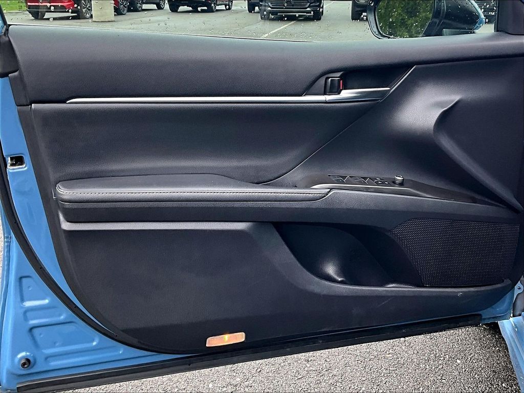 2024 Toyota Camry — photo 9