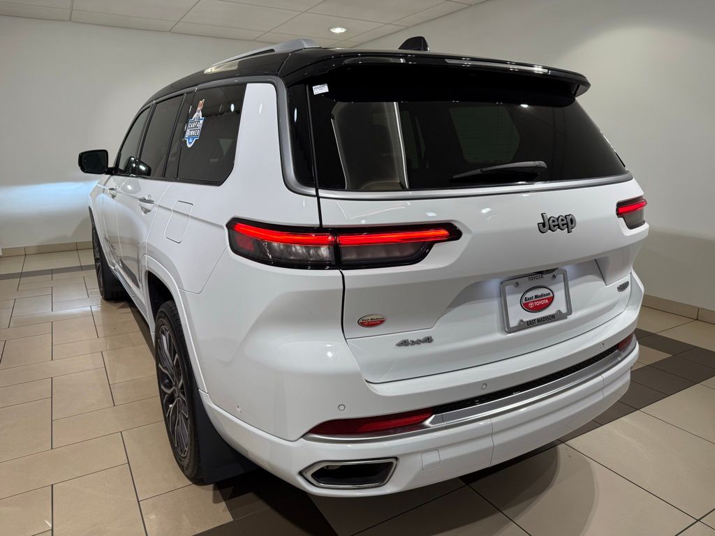 Thumbnail: 2023 Jeep Grand Cherokee L - 3