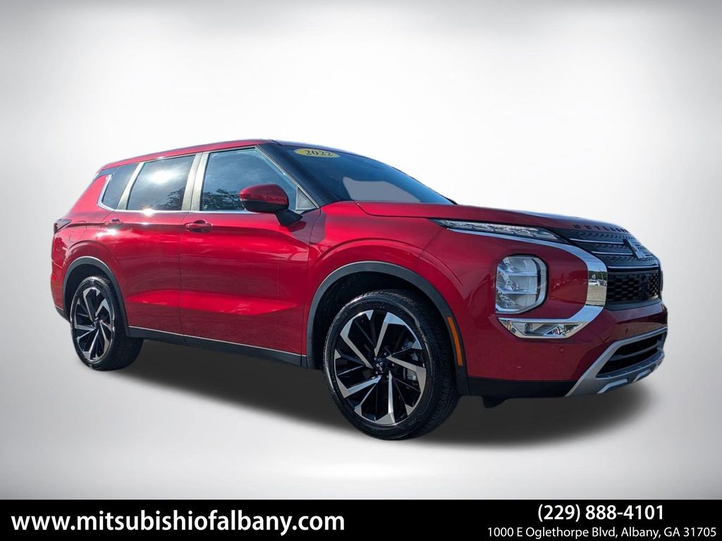 2022 Mitsubishi Outlander SE