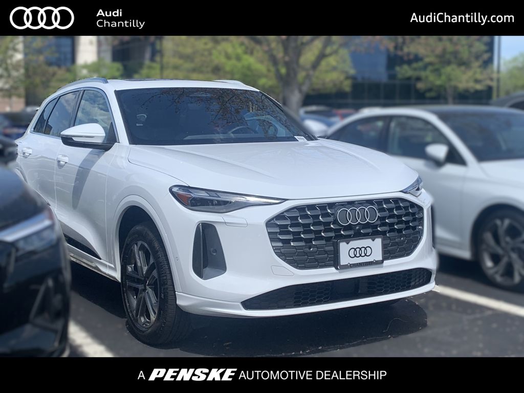 White 2025 Audi Q5 quattro Premium 40 TFSI SUV / Crossover All-Wheel Drive 7-Speed Automatic