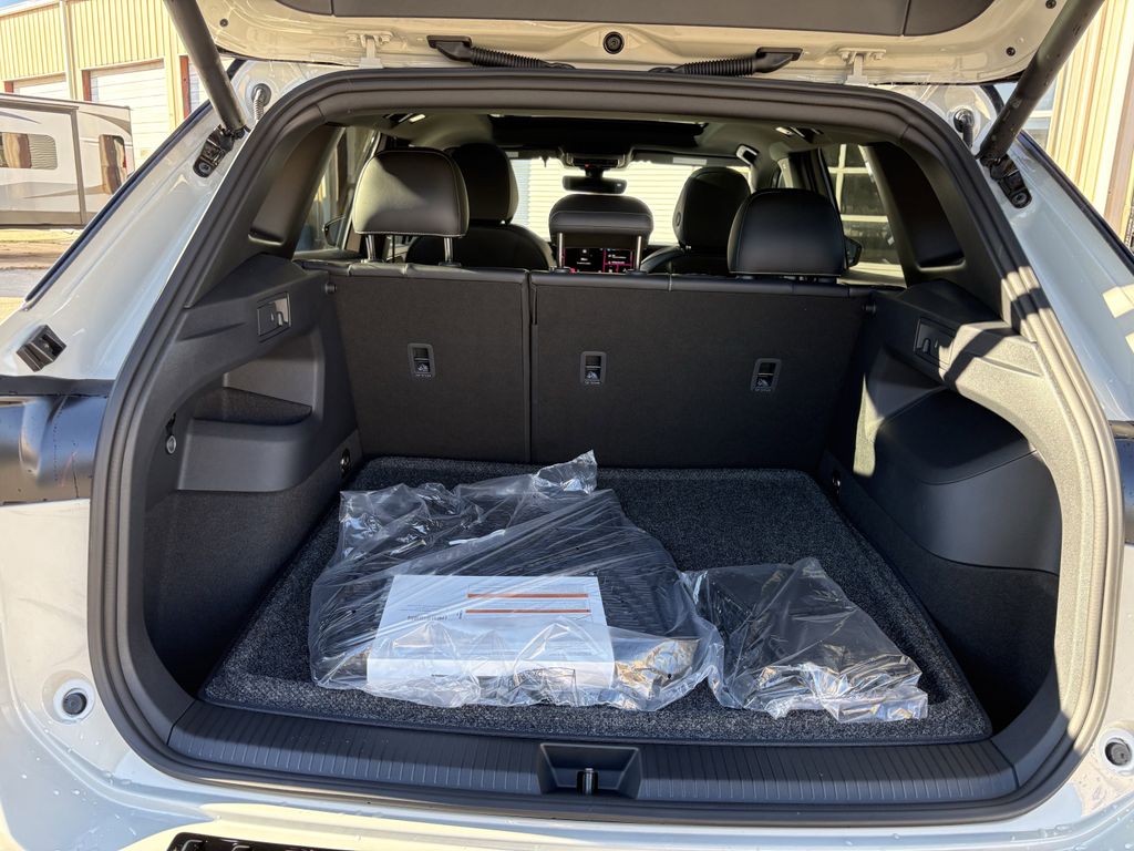 New 2026 Sandstone Volkswagen 2.0T SE R-Line Black image 26