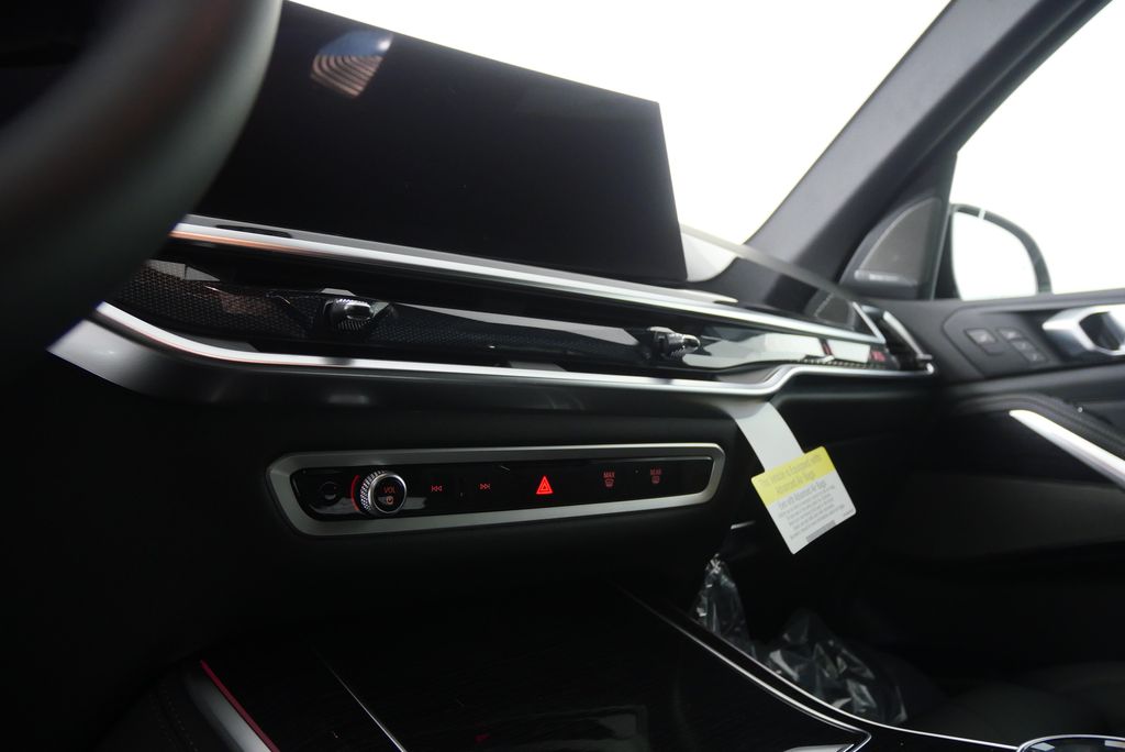 Thumbnail: 2026 BMW X5 - 21