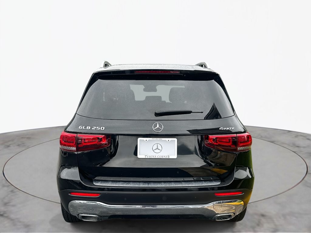 Thumbnail: 2021 Mercedes-Benz GLB - 9