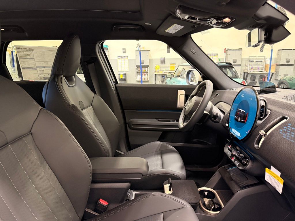Thumbnail: 2027 MINI Cooper Countryman - 27