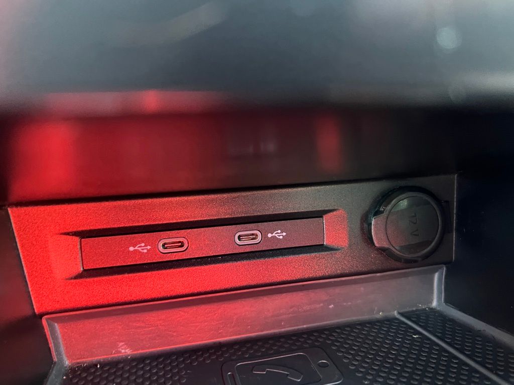 Thumbnail: 2022 Volkswagen Tiguan - 27