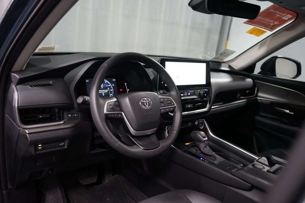 Thumbnail: 2025 Toyota Grand Highlander - 7