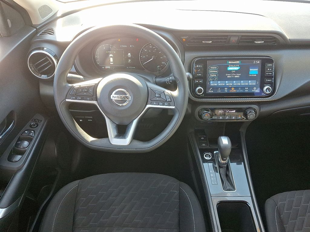 Thumbnail: 2021 Nissan Kicks - 12