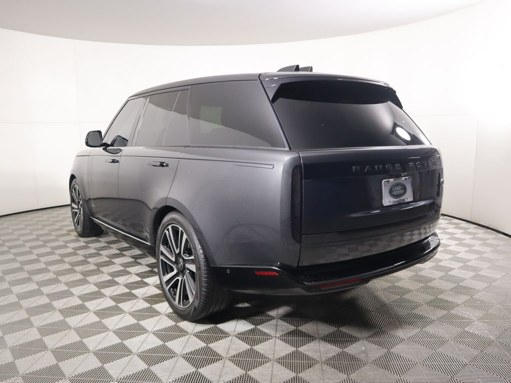Thumbnail: 2023 Land Rover Range Rover - 7