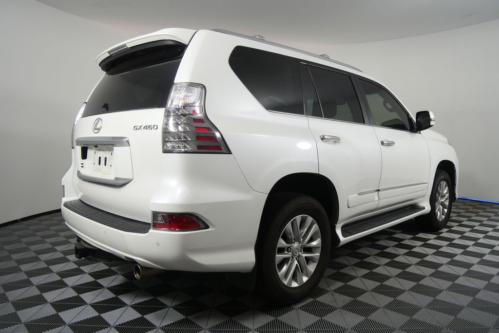 2017 Lexus GX 460 3