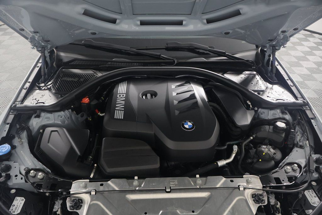 2025 BMW 3 Series 330i 9