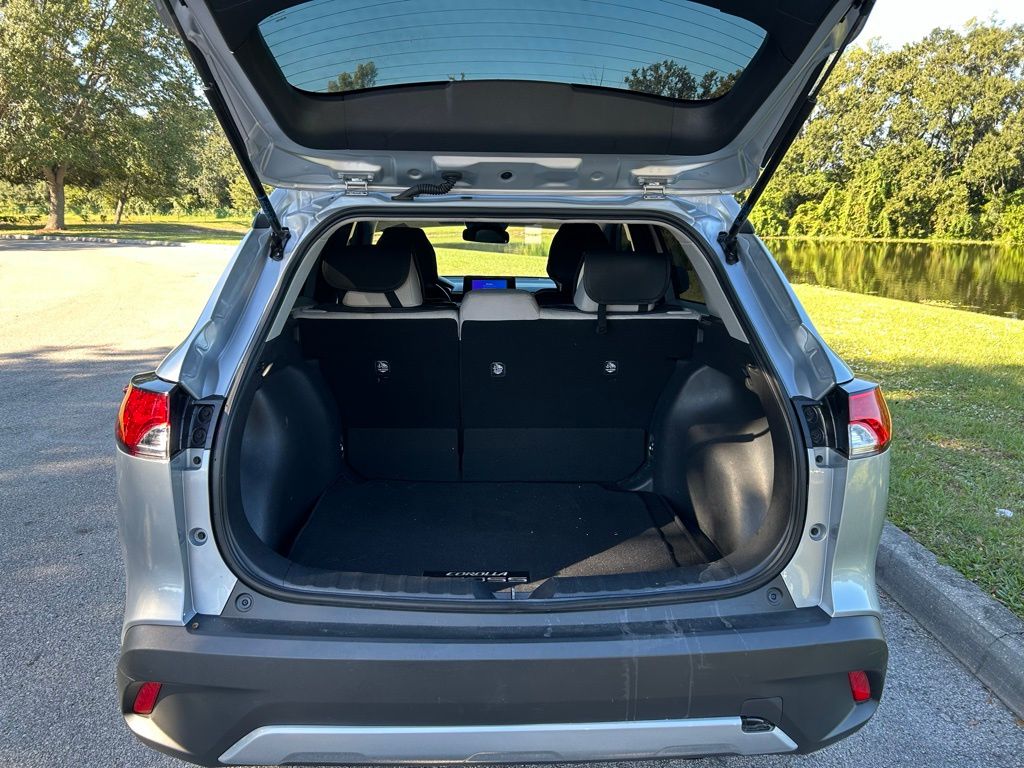 Thumbnail: 2025 Toyota Corolla Cross - 10