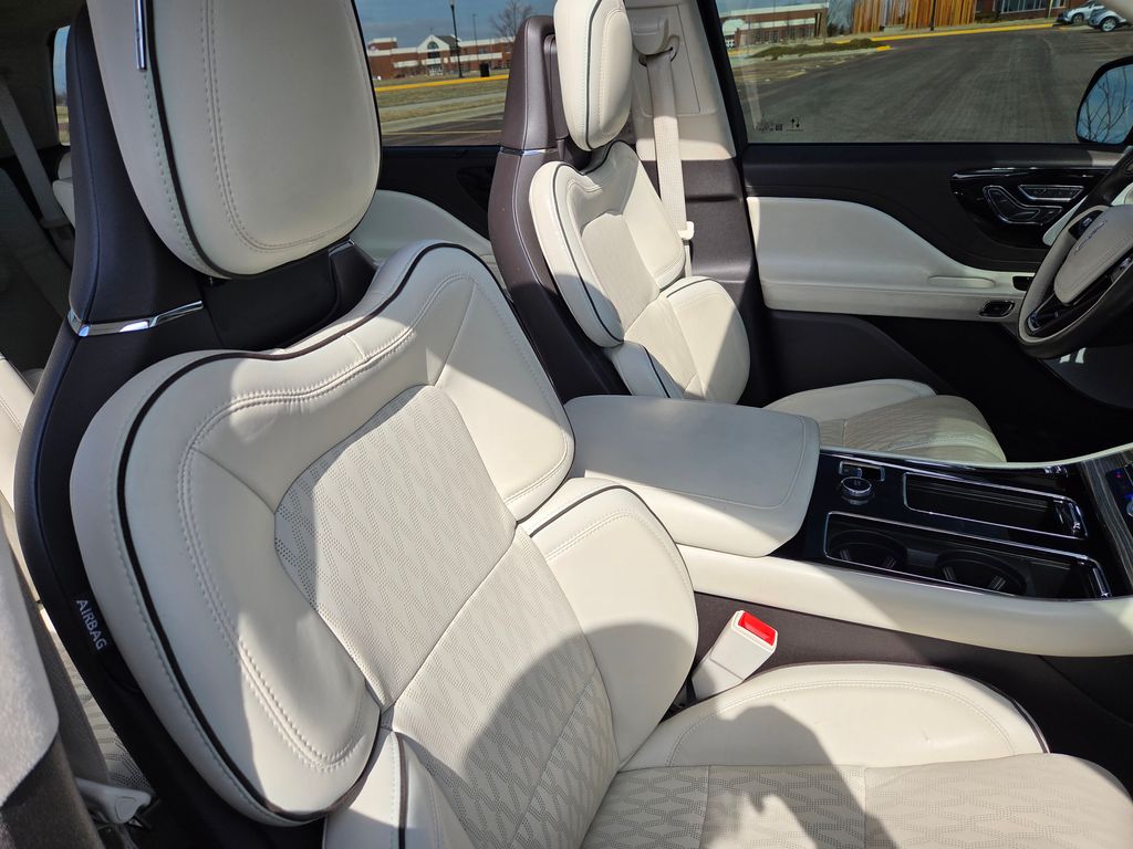 2020 Lincoln Aviator Black Label