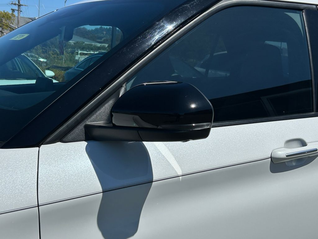 Thumbnail: 2023 Ford Explorer - 30